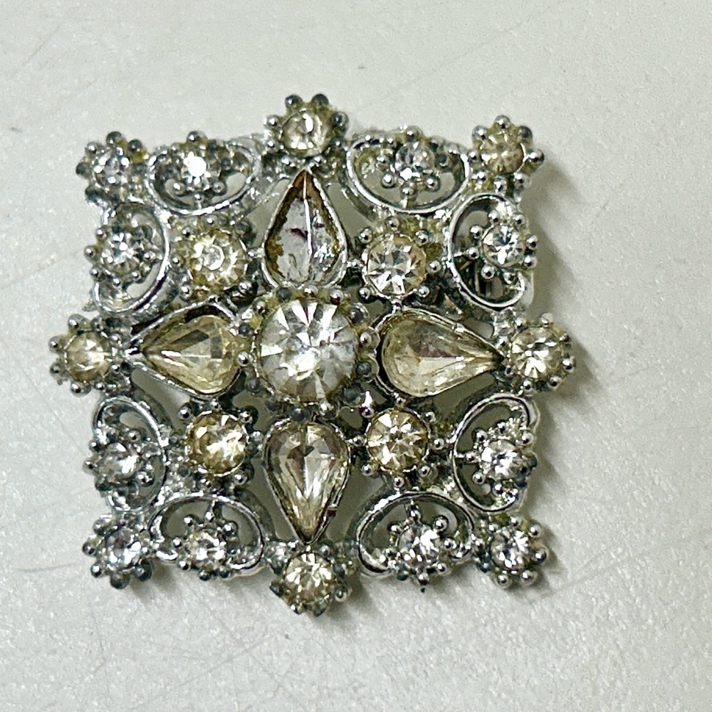 Early 20th Century Antique Silver Tone Rhinestone Encrusted Pinback Brooch